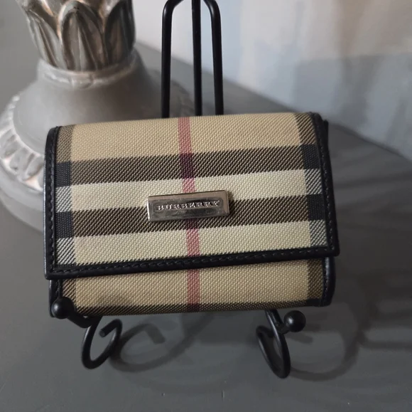 Burberry Checkered Snap Card Case - Picture 1 of 7